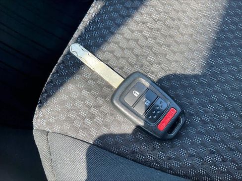 Used 2019 Honda Fit LX image 13