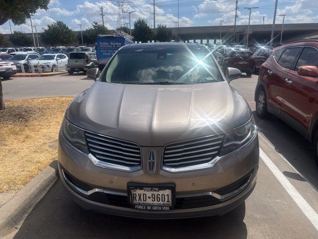 Used 2018 Lincoln MKX Reserve FWD image 3