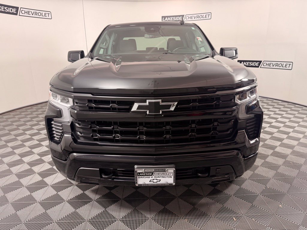 Used 2024 Chevrolet Silverado 1500 RST AWD/4WD image 9