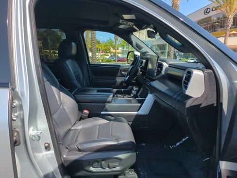 Used 2023 Toyota Tundra Platinum AWD/4WD image 29