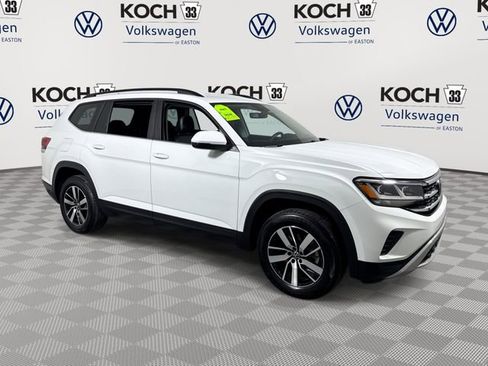 Used 2023 Volkswagen Atlas SE image 1