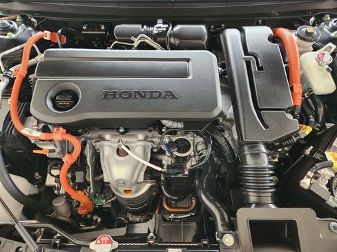 Used 2025 Honda Accord Sport image 30