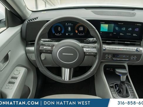 Used 2025 Hyundai Kona SEL AWD/4WD image 7
