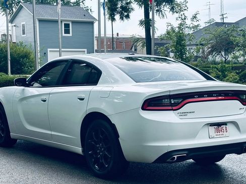 Used 2016 Dodge Charger SXT AWD/4WD image 8