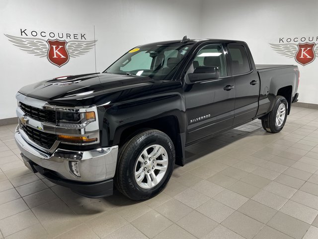 Used 2017 Chevrolet Silverado 1500 LT w/ All Star Edition AWD/4WD image 3