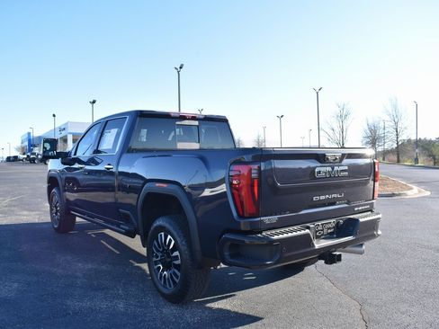Certified 2024 GMC Sierra 2500 Denali Ultimate image 4