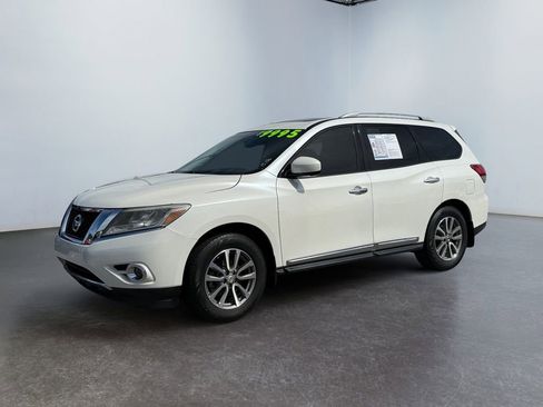 Used 2015 Nissan Pathfinder SL w/ SL Premium Package FWD image 7