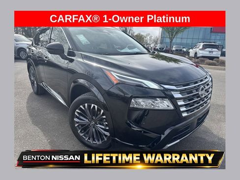 Used 2025 Nissan Rogue Platinum FWD image 1