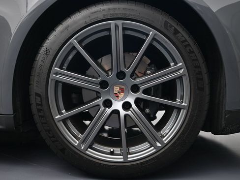 Certified 2026 Porsche Panamera image 26
