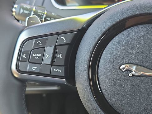 Used 2024 Jaguar F-TYPE R-Dynamic RWD image 15