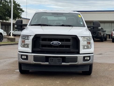 Used 2017 Ford F150 XL w/ Equipment Group 101A Mid RWD image 9