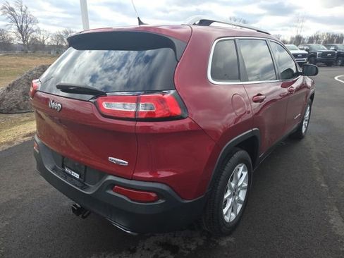 Used 2015 Jeep Cherokee Latitude w/ Cold Weather Group image 6