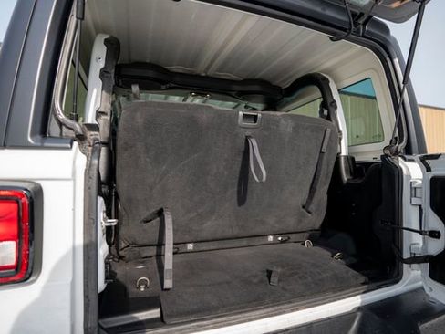 Used 2022 Jeep Wrangler Sport S image 34