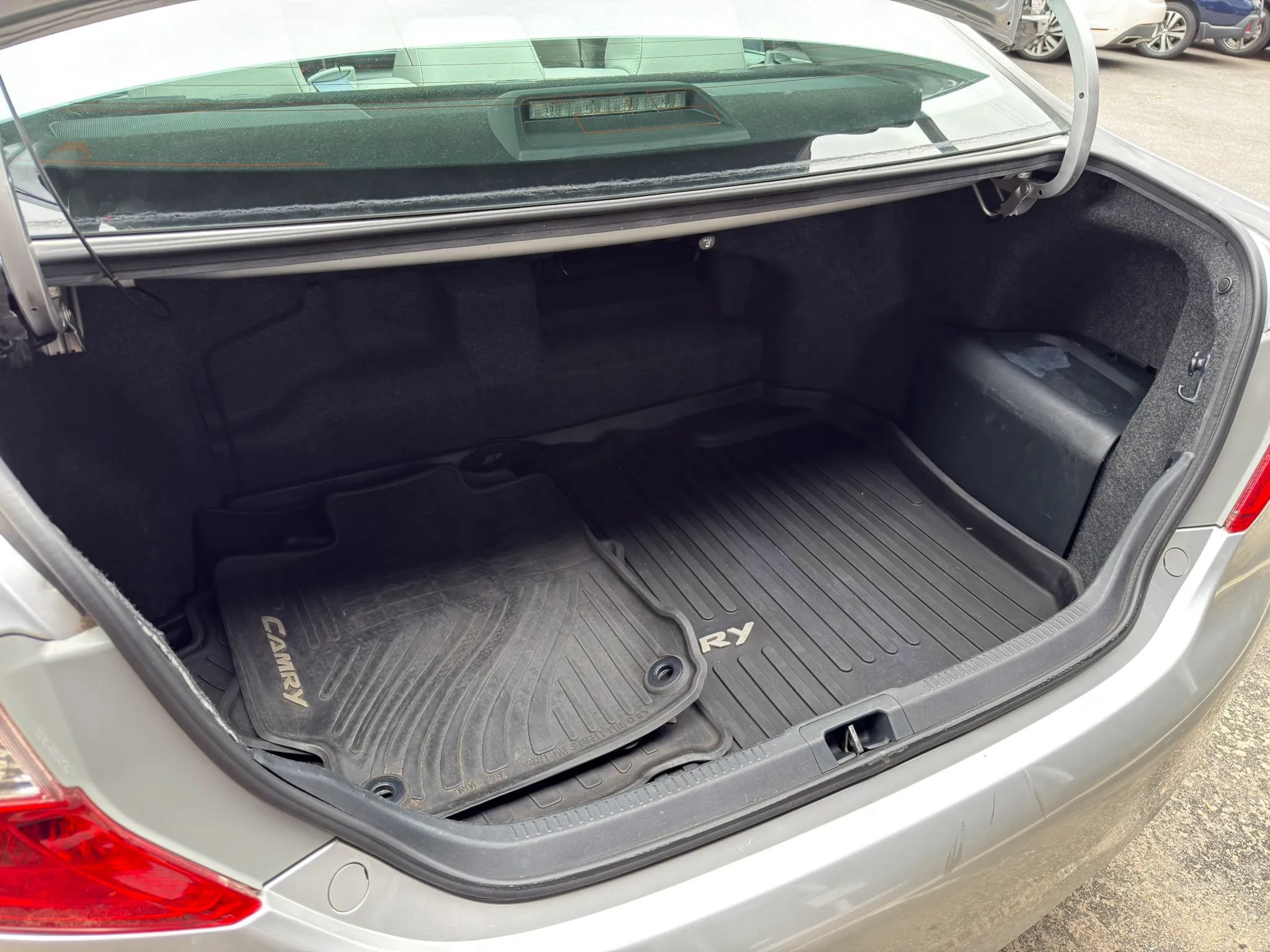 Used 2013 Toyota Camry XLE w/ Leather Pkg FWD image 23