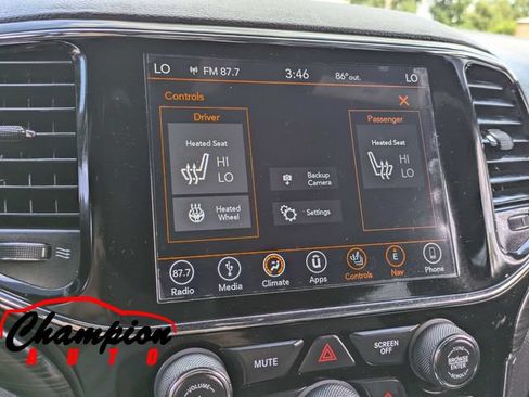 Used 2019 Jeep Grand Cherokee Altitude RWD image 27