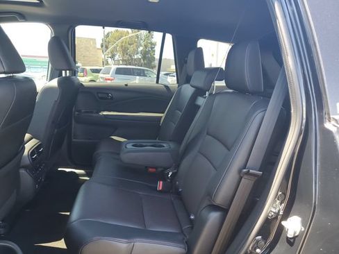 Certified 2024 Honda Passport Black Edition image 14