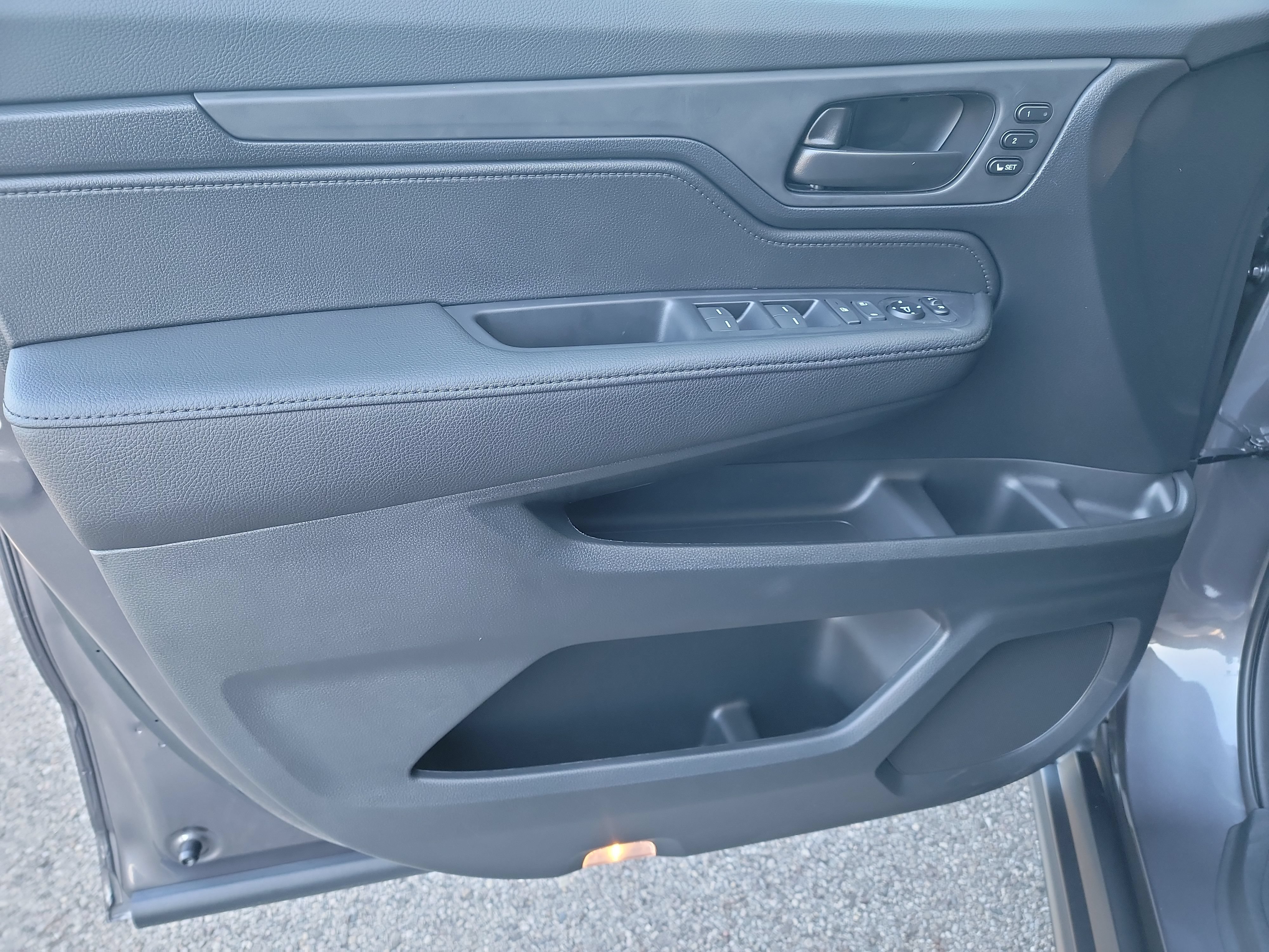 New 2027 Honda Odyssey EX-L image 13