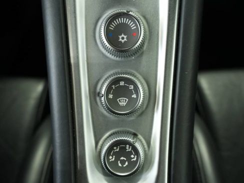 Used 2005 Porsche Carrera GT image 21