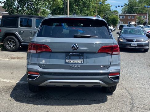 Certified 2023 Volkswagen Taos SE image 4