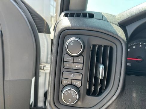 Used 2020 Chevrolet Silverado 1500 W/T w/ WT Convenience Package AWD/4WD image 10