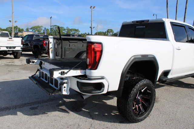 Used 2022 GMC Sierra 2500 AT4 w/ AT4 Premium Plus Package AWD/4WD image 11
