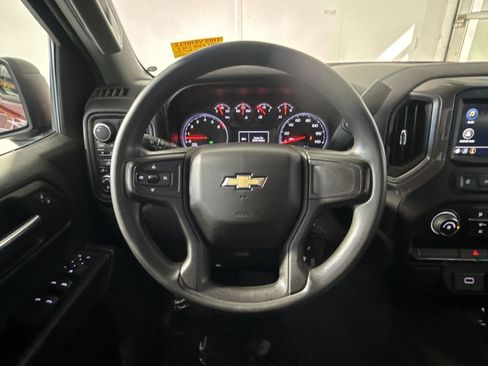 Used 2019 Chevrolet Silverado 1500 Custom AWD/4WD image 17