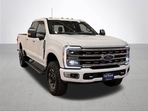 Certified 2024 Ford F350 Platinum w/ Tremor Off-Road Package image 8