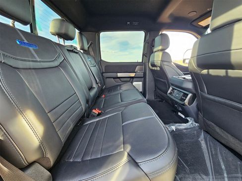 New 2026 Ford F250 Platinum w/ Tremor Off-Road Package image 31