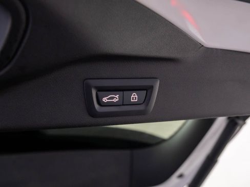 Used 2020 BMW X5 M50i w/ Executive Package image 38