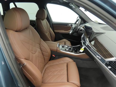 Certified 2026 BMW X5 xDrive40i w/ Premium Package AWD/4WD image 22