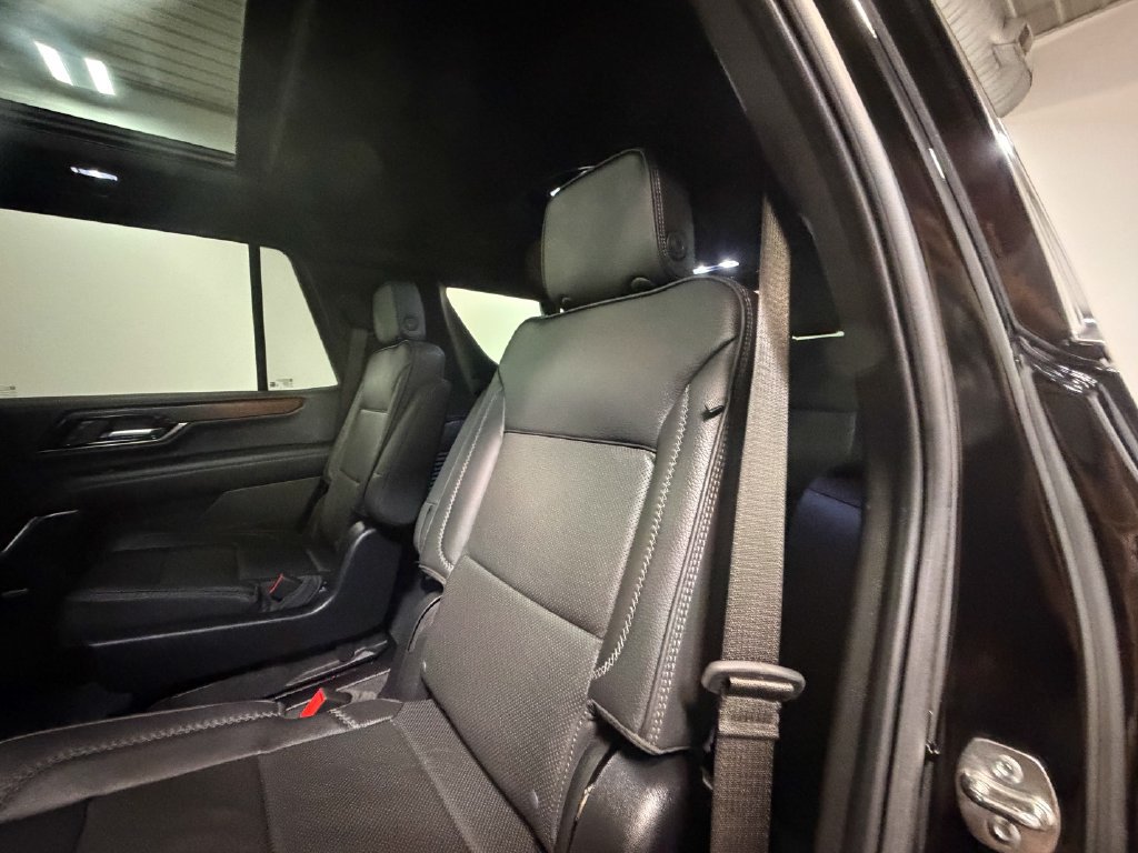 Used 2025 GMC Yukon Denali w/ Denali Reserve Package AWD/4WD image 48
