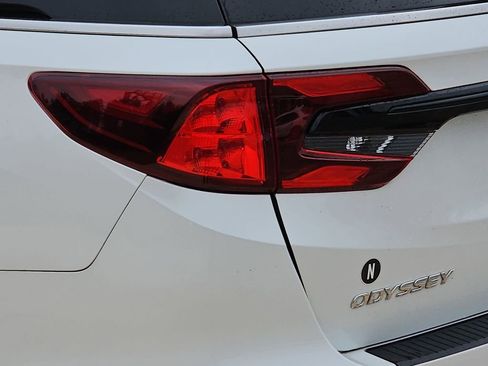 Used 2023 Honda Odyssey Sport image 21