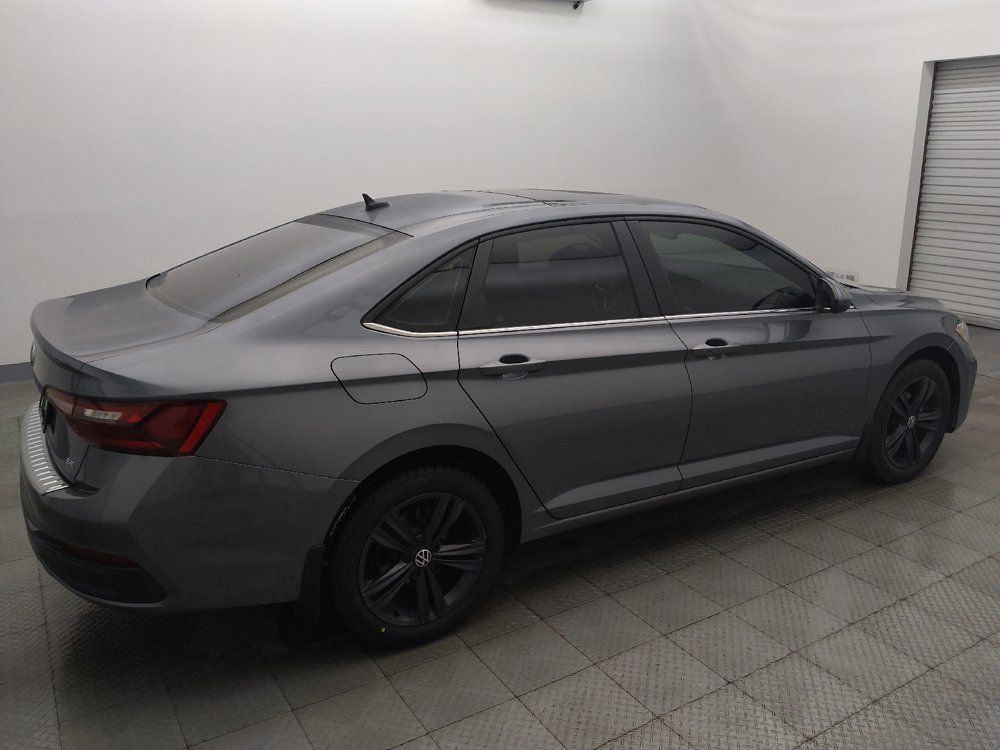 Used 2024 Volkswagen Jetta SE w/ Panoramic Sunroof Package FWD image 10