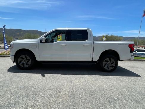 Used 2022 Ford F150 Lightning Lariat w/ Max Trailer Tow Package AWD/4WD image 9