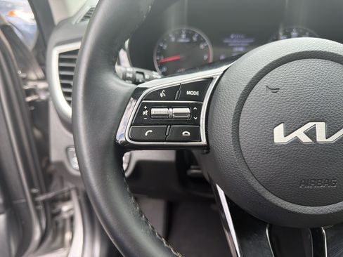 Used 2023 Kia Seltos EX AWD/4WD image 19