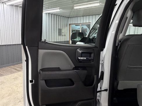 Used 2018 Chevrolet Silverado 2500 W/T image 41