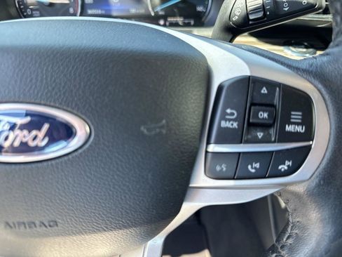 Used 2022 Ford Explorer Limited w/ Equipment Group 301A image 22