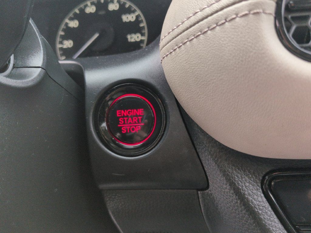 Used 2024 Honda HR-V LX image 17