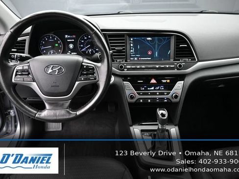 Used 2017 Hyundai Elantra Limited w/ Limited Ultimate Package 09 FWD image 26
