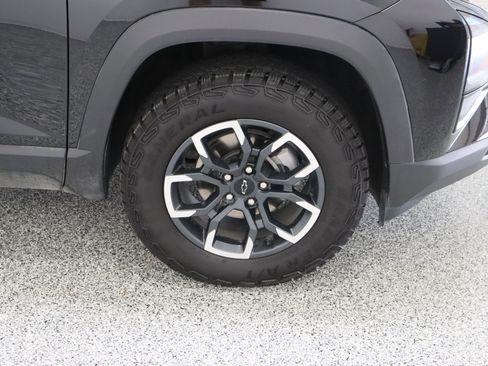 Used 2025 Chevrolet Equinox ACTIV FWD image 5