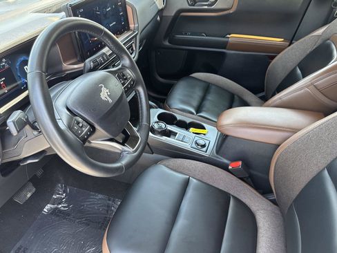 Used 2025 Ford Bronco Sport Outer Banks w/ Outer Banks Tech Package+ AWD/4WD image 9