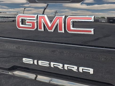 New 2026 GMC Sierra 1500 SLT w/ SLT Premium Plus Package AWD/4WD image 11