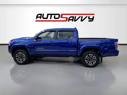Used 2023 Toyota Tacoma TRD Sport w/ TRD Premium Sport Package AWD/4WD image 4