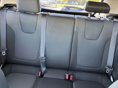 Used 2025 Buick Encore GX Preferred image 38