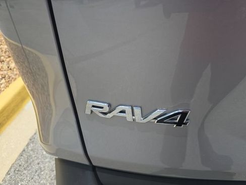Used 2024 Toyota RAV4 LE FWD image 6