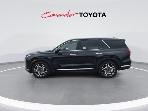Used 2024 Hyundai Palisade SEL w/ Premium Package FWD image 5