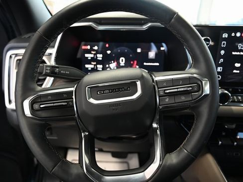 Used 2025 GMC Canyon Denali image 26