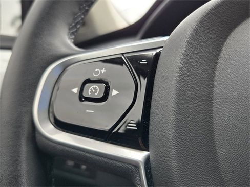 Used 2023 Volvo XC90 T8 Ultimate w/ Lounge Package image 27