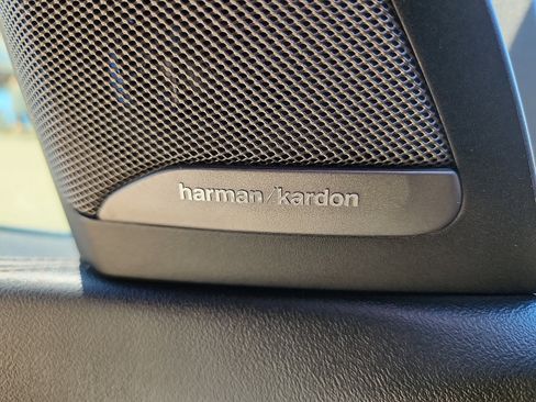 Used 2024 BMW X5 M60i image 16