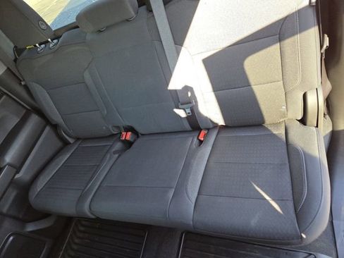 Used 2025 Chevrolet Silverado 2500 Custom w/ Custom Convenience Package image 24